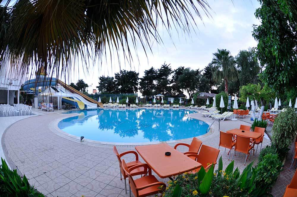 Klas Hotel Kargicak  Luaran gambar